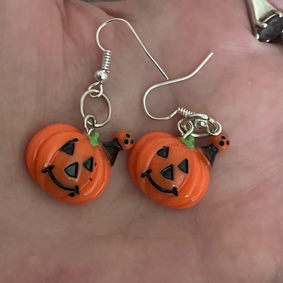 New Handmade Sterling Silver Halloween Pumpkin & Baby Pumpkin Dangle Earrings - Picture 5 of 8